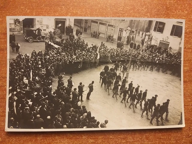 Bondeno (Ferrara). Sfilata del 4 novembre 1922. Periodo Fascista.