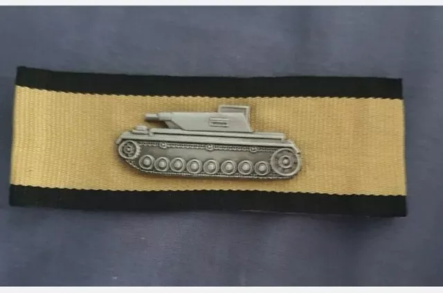WW2 German Tank Destroyer Patch Gold (Reproduction). WW2 German Tank Destroyer Patch Gold (Reproduction).