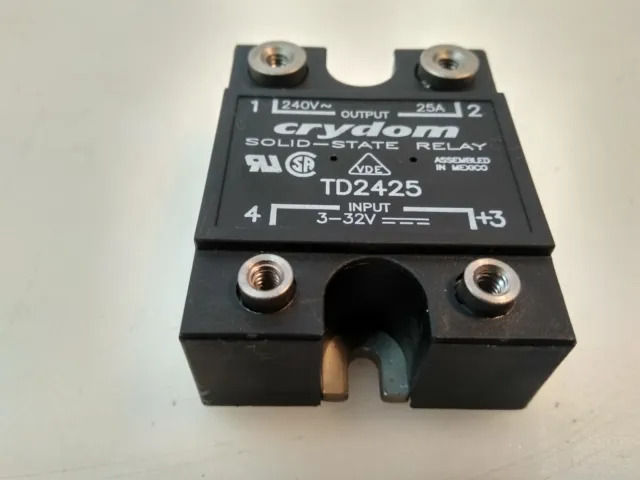 Crydom Solid State Relay TD2425 32 Volt Dc Input 280 volt AC Output 4-Pin