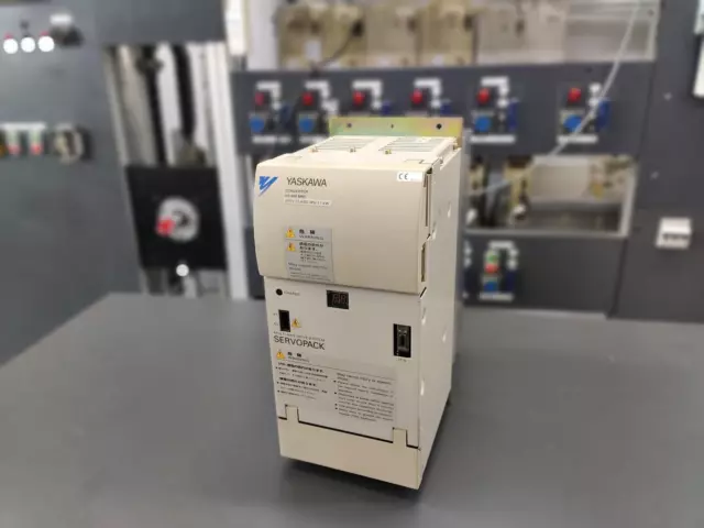 Yaskawa CIMR-MR5N2011 Converter VS-656 MR5 (Reparaturkostenschätzung)