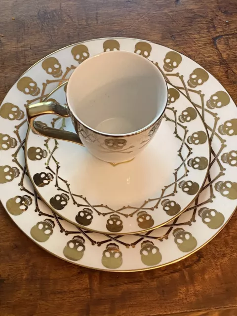 Ciroa Luxe Skull Dinner/Salad Plate W/Mug-Metallic Gold Trim Porcelain-Mug Chip