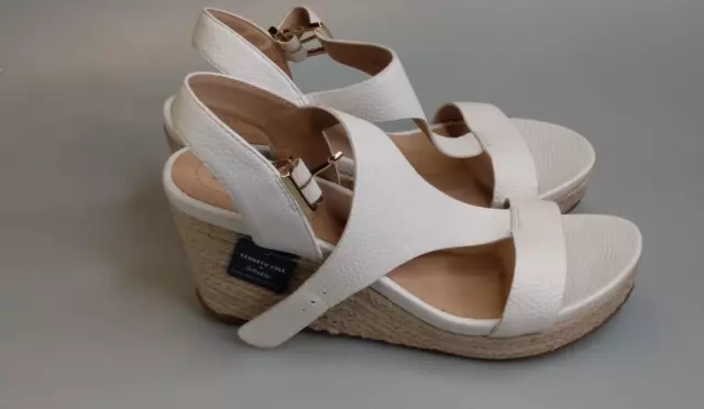 Kenneth Cole REACTION Women's Card T-Strap Wedge Sandal White 7.5