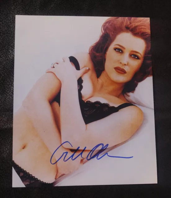 Gillian Anderson Sexy Autographed 8" x 10" Photo w/ Certificate of Authenticity