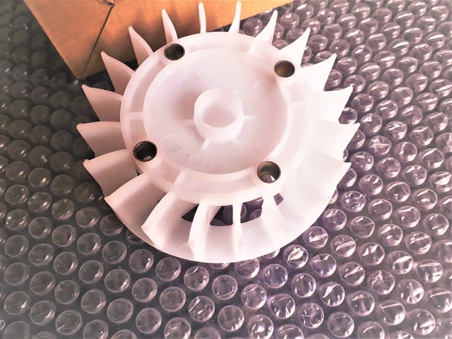 TURBINE  DE REFROIDISSEMENT POUR  SCOOTERS PEUGEOT KISBEE 50 4T de 2011 à 2017