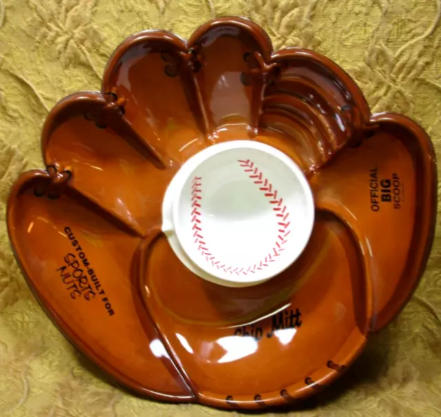 vintage 1 piece plastic Chip & Dip Mitt baseball and glove Chip & Dip set