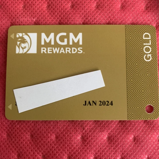 MGM REWARDS Gold Casino Slot Players Card Exp 1/2024 Male Name