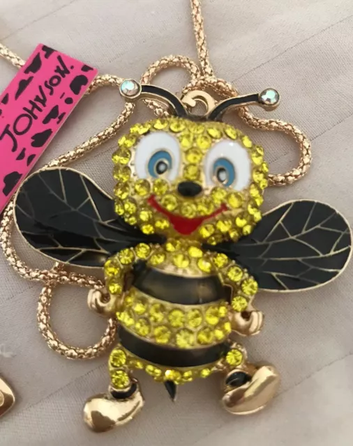 Betsey Johnson Yellow Rhinestone Crystal Bee Bumblebee Pendant Necklace Brooch