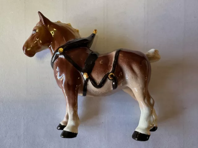 Vtg Hagen-Renaker Miniature Porcelain Figurine Draft Horse In Harness Gold Bobs