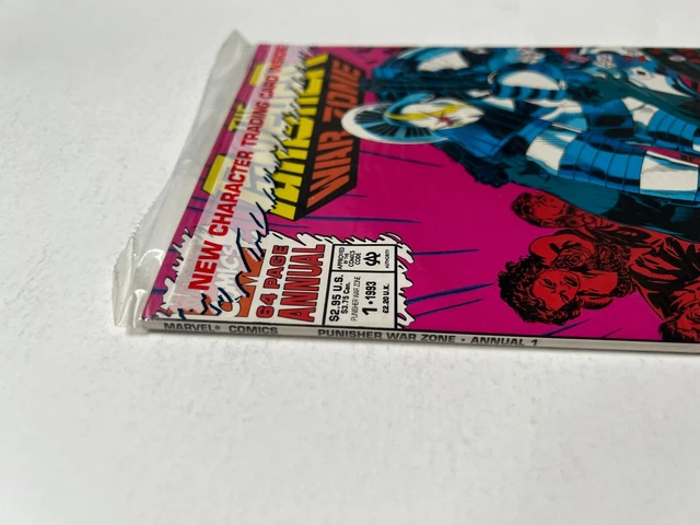 The Punisher War Zone Annual #1 - Polybagged w/Card (Marvel Comics, 1993) NM 6