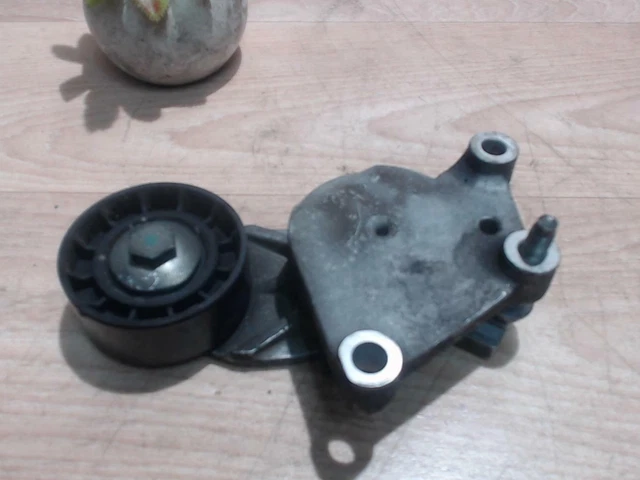 Galet tendeur PEUGEOT 207 PHASE 1 1.4 HDI - 8V TURBO /R:48459676 3