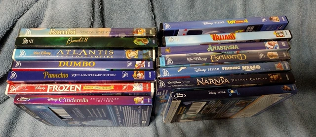 Disney/Pixar DVD/Blu-ray lot (Includes 14 movies) Finding Nemo Frozen READ