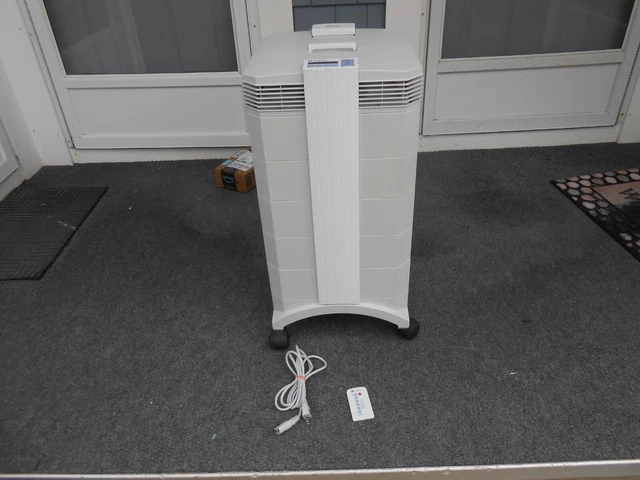 IQAIR HEALTHPRO SERIES NE TOWER HYPERHEPA AIR PURIFIER With Remote NEEDS FILTERS
