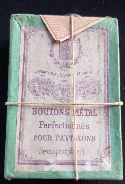 Mercerie plaque boutons ancien neuf - Collection