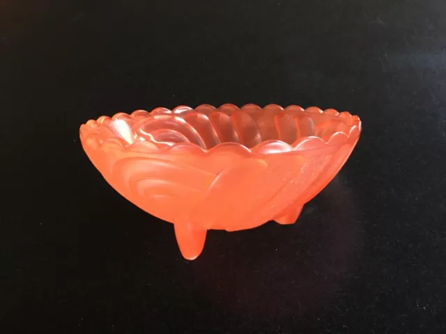 Art deco orange depression glass swirl bowl