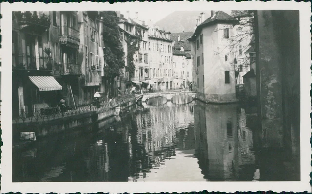 France, Annecy, Palais de l&#039;Île et Quai  Vintage silver print. Haute Savoie