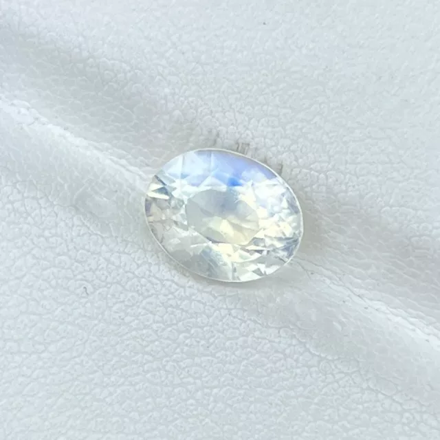 Natural Blue Sheen Moon Stone 2.47 Cts Oval Cut Sri Lanka Loose Gemstone 3