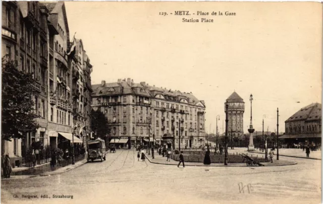 CPA AK METZ - Place de la Gare - Station Place (650915)