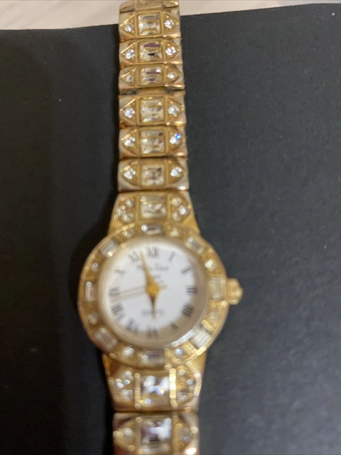 Main Line Time Watch B588 Princess Cut Crystal Gold Bracelet Band White Face Main Line Time Watch B588 Princess Cut Crystal Gold Bracelet Band White Face