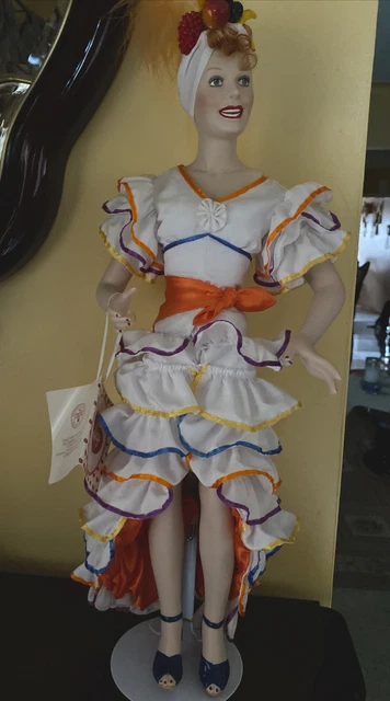 The Hamilton Collection I Love Lucy Be A Pal Carmen Miranda Porcelain Doll