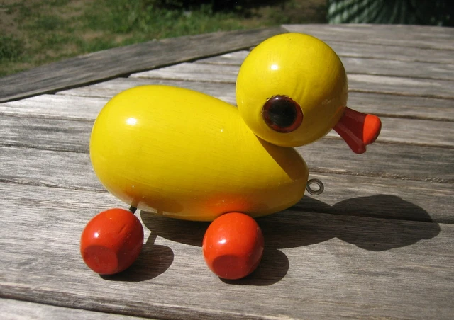 Jouet ancien à tirer pour canard en bois – Objet de