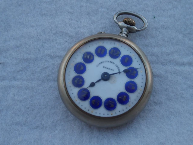 La Rolex Perpetual 1908 avec cadran guilloché bleu glace
