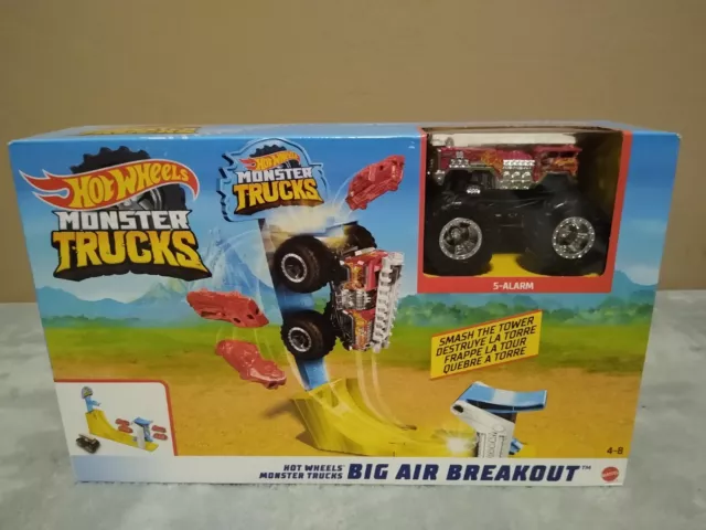 Hot Wheels Monster Trucks 5-Alarm Big Air Breakout Smash the Tower