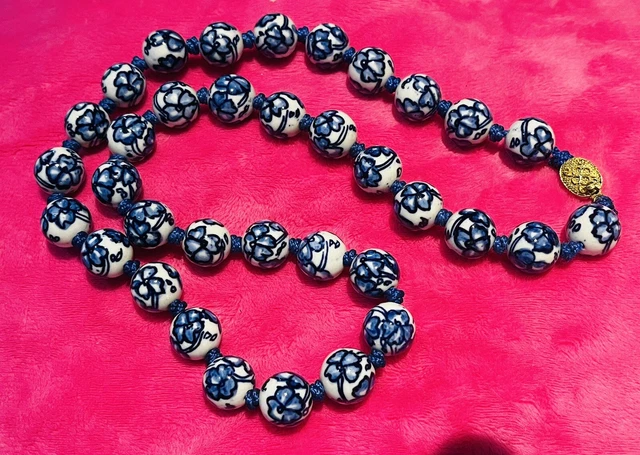 Collier Ancien B25 - Perle De Porcelaine Chine Avec Calligraphie - Fermoir Filigrané - Occasion