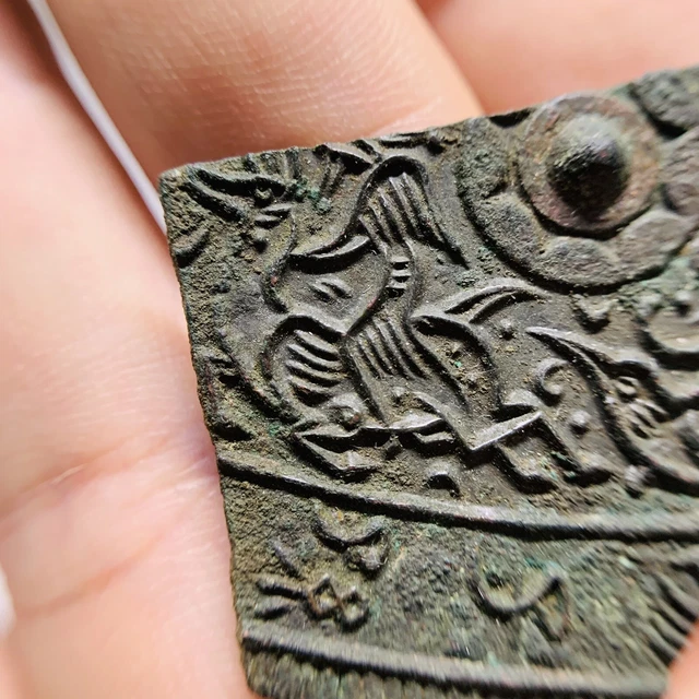 BOX99  Chinese Antique Bronze Mirror shard with patterns.  汉代青铜镜标本 羽人骑鹿 铭文 子孙