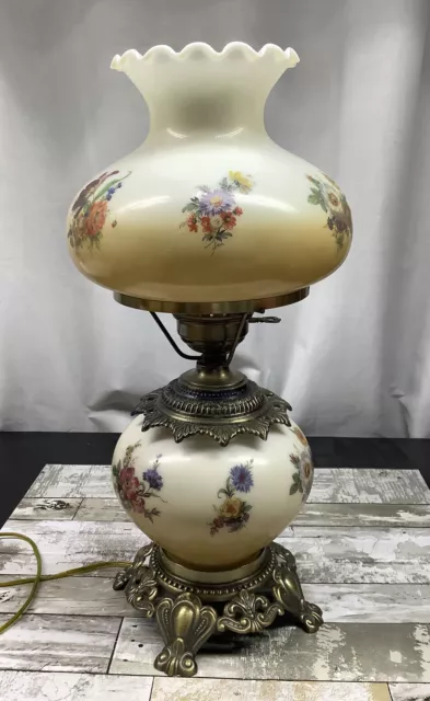 Vintage Glass Hurricane Lamp – Vintage Arts Inc.