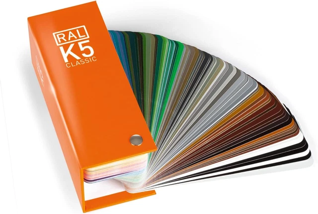 K5 COLOR CHART, 215 Full Page Color Swatches, Gloss, 8 Languages EUR 83 ...