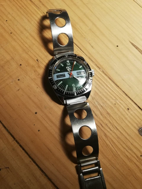 Montre De Plongée Vintage Femme Tanagra - Mécanique 17 Rubis - Cadran Noir