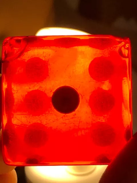 Old CHIPPED cherry translucent bakelite jumbo 7/16" single dice 052323@
