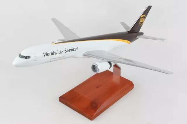 UPS Worldwide Services Boeing 757-200F Desk Top Display 1/100 Model ES Airplane