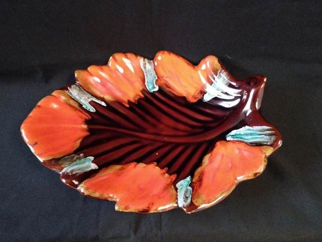 Ancien plat style palette de peinture signé Vallauris