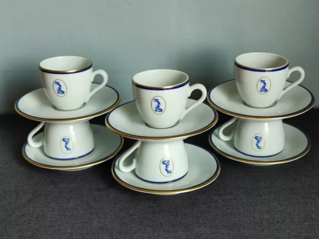 Lot de six tasses et six sous tasses a cafe en porcelaine de limoges Bernardaud