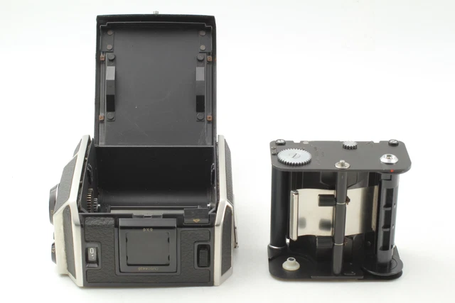 [N MINT] Zenza Bronica 6x6 120 Roll Film Back Magazine Holder For EC From JAPAN