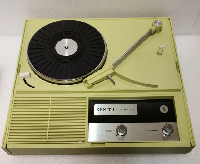 VINTAGE ZENITH B505F Solid State Portable Record Player 33 And 45 rpm