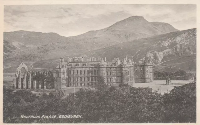 EDINBURGH, HOLYROOD PALACE, Midlothian, Scotland - Vintage POSTCARD