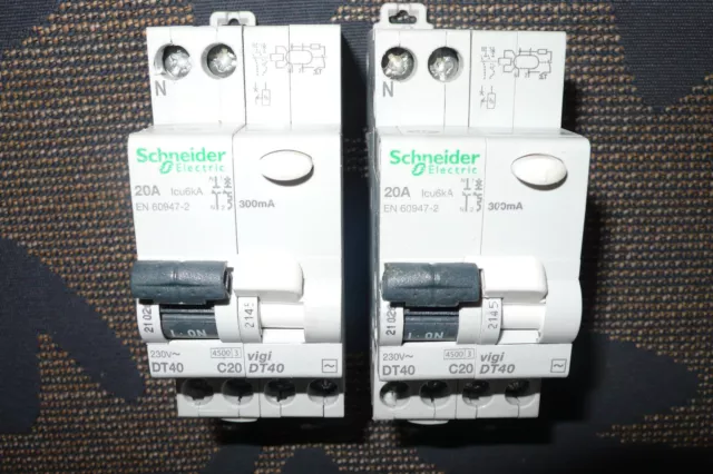 SCHNEIDER ELECTRIC DISJONCTEUR à courant résiduel R9D60620-1P+N
