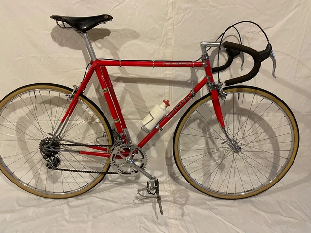 Vintage Schwinn Paramount Road Bike 55cm Vintage Schwinn Paramount Road Bike 55cm