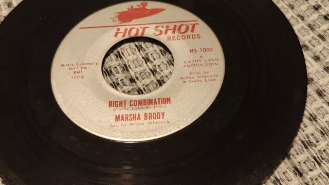 Marsha Brody - richtige Kombination - US Hotel Shot - 60er Jahre Original - stark sehr guter Zustand