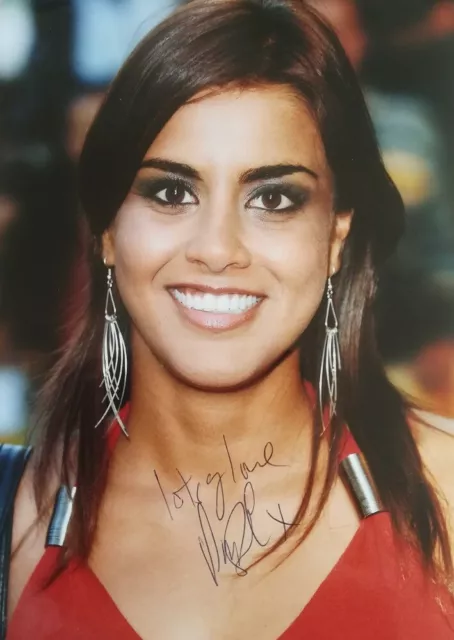 Pooja Shah signed photo