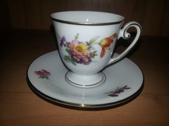 Seltene Tasse mit Untertasse Golddekor Prunktasse rar Sammlerobjekt Rose