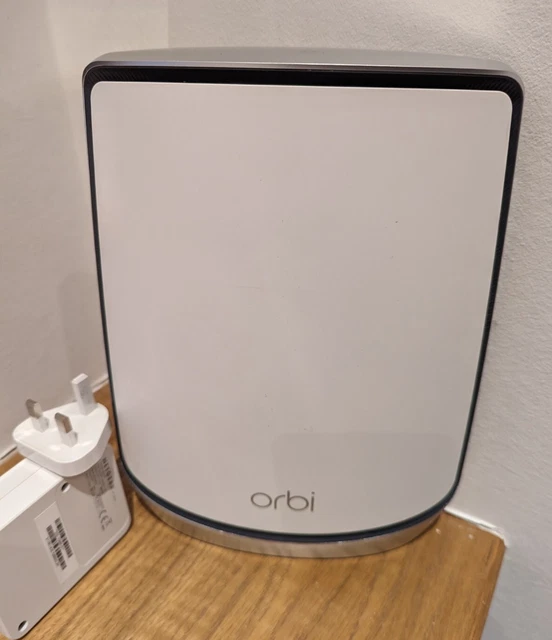 Netgear Orbi RBR850 WiFi 6 AX6000 Tri-Band Mesh Router