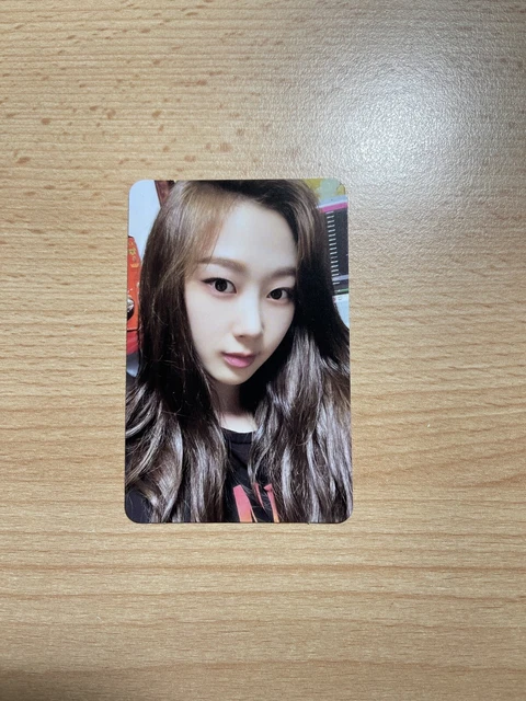 GISELLE AESPA GIRLS Photobook Real World Version Giselle Photocard *see