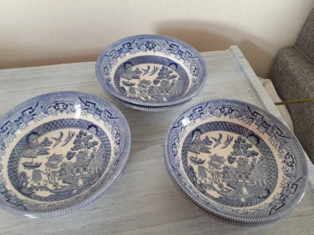 Six Royal Wessex Blue Willow Cereal Size Bowls