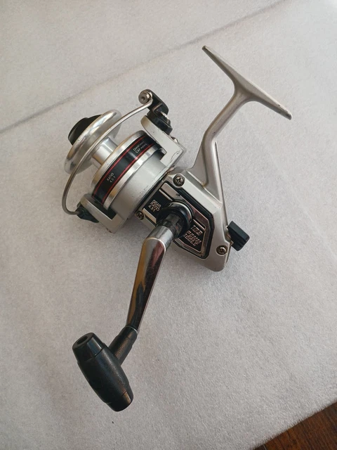 penn 103c spinning reel CLAII1000 Clash II the Clash II can handle any inshore species you hook VINTAGE PENN 103C SILVER SERIES