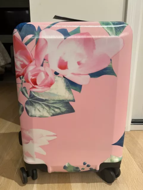 Calpak flora on sale