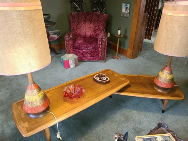 Lane Acclaim Mid-Century Modern Pivoting Boomerang Coffee Table Lane Acclaim Mid-Century Modern Pivoting Boomerang Coffee Table