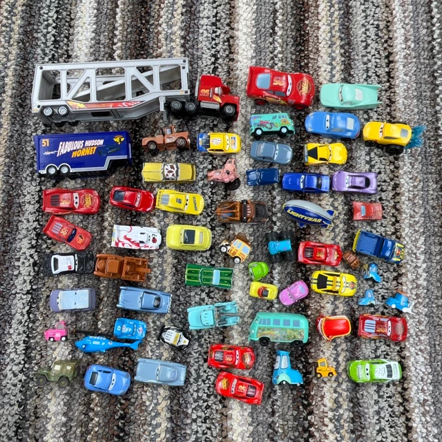 DISNEY PIXAR CARS Lot Mattel Mixed Plastic Die Cast Metal Cars Semi